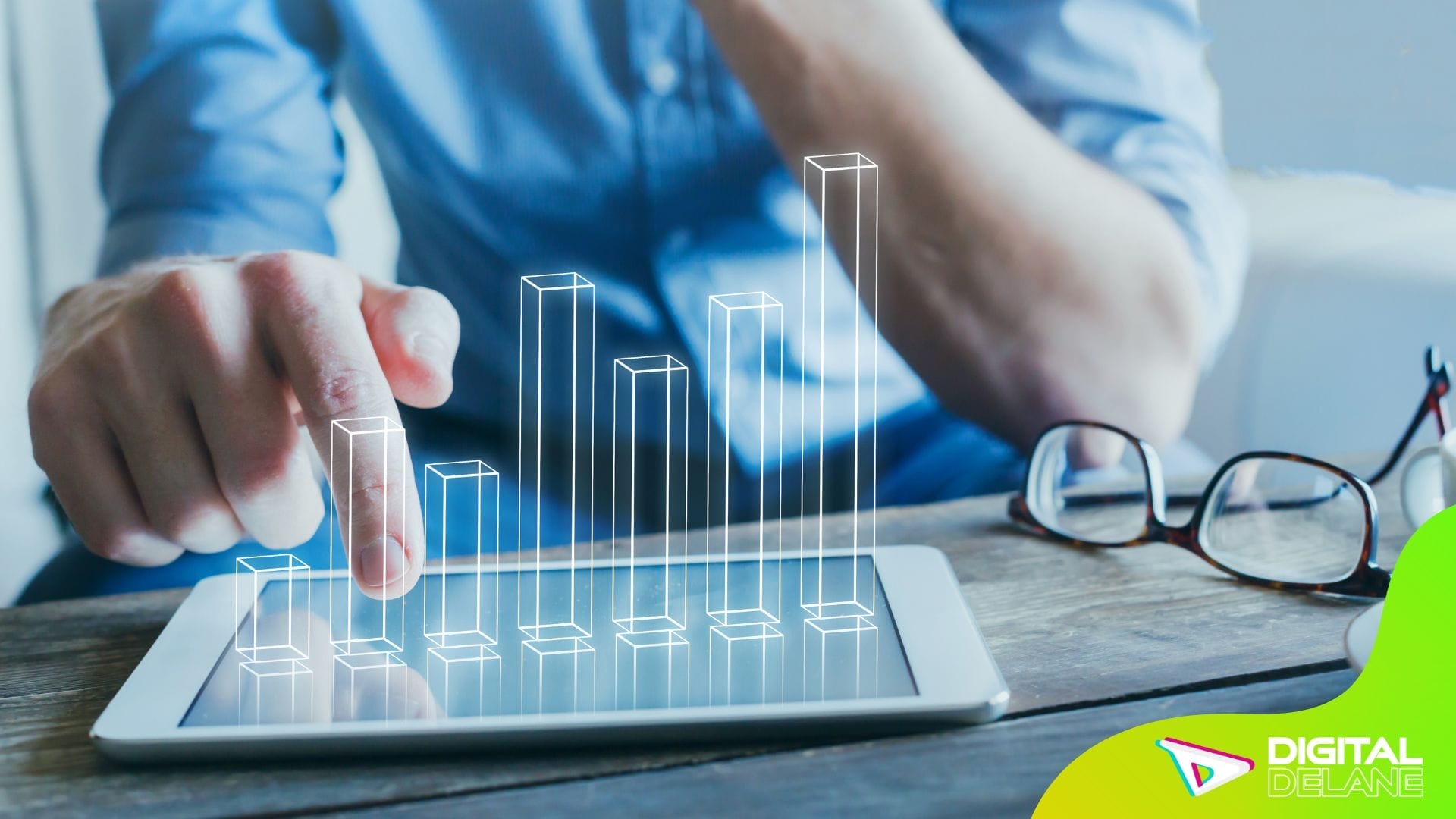 A vibrant digital marketing scene in Spain, showcasing innovative strategies and technology in a modern urban setting.