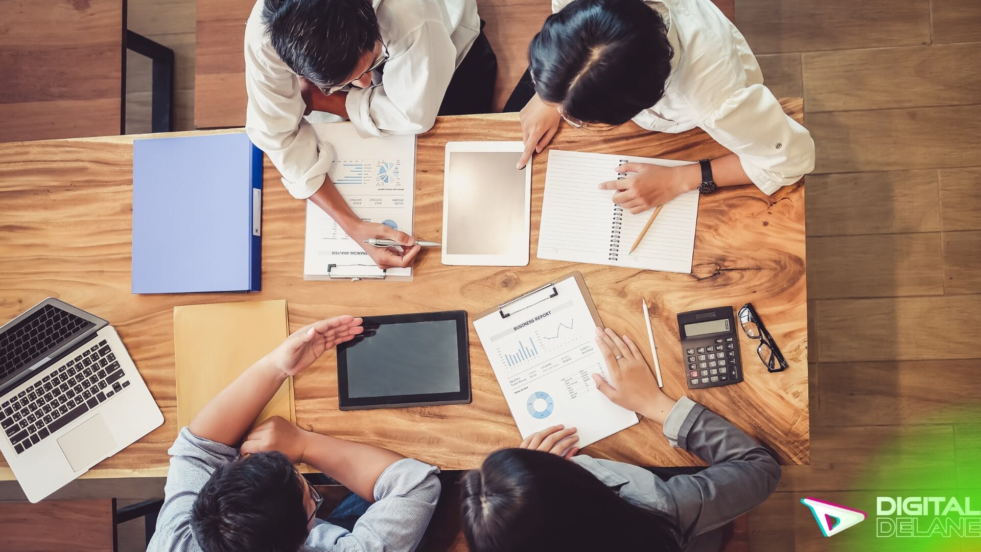 Digital marketing strategy for small businesses focusing on customer journey audit and addressing pain points for better retention.