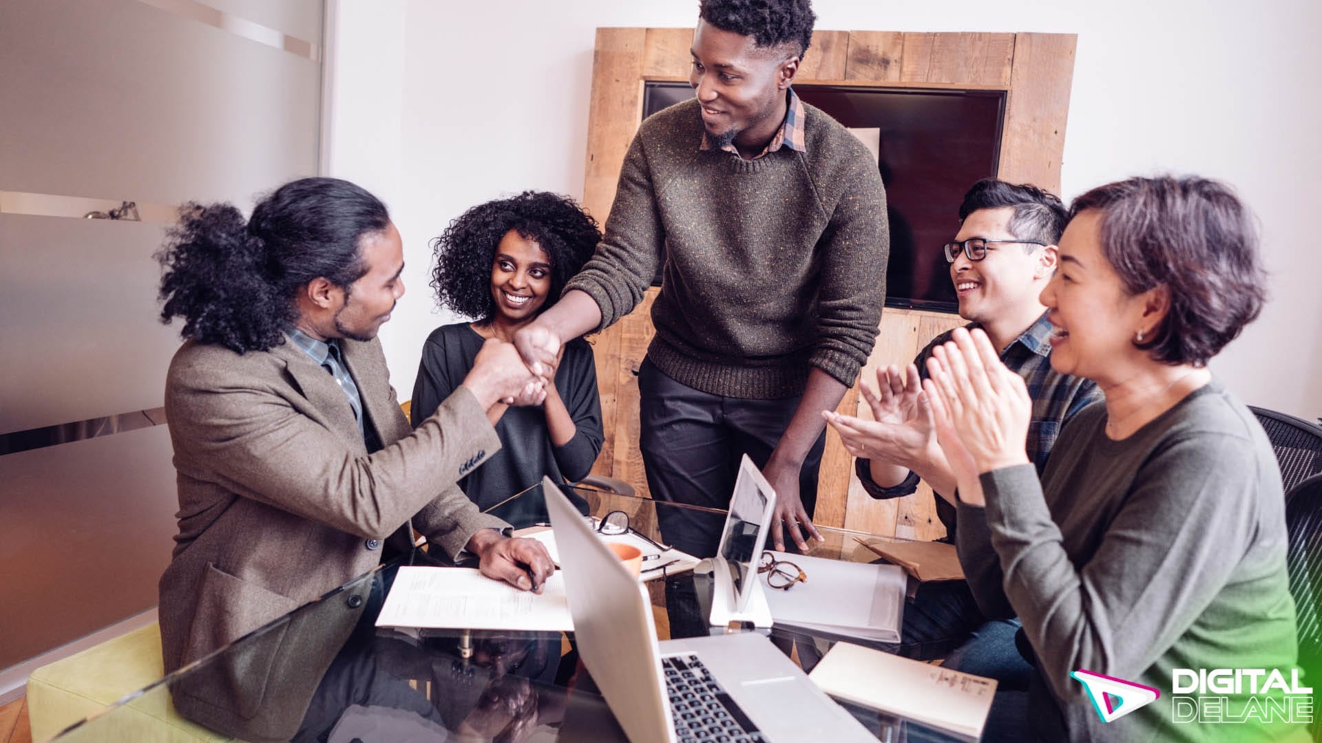 Infographic illustrating five strategies to enhance business profitability through expert Google Shopping optimization.